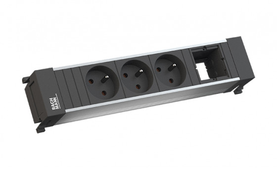 BACHMANN 916.0621 socket unit 3x 230V + 1 free module