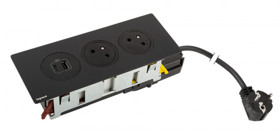 K- LEGRAND Disq'In 2x 230V + 1x USB A/C, black/black