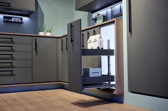 KES 005271 Dispensa Junior III, rám, 500mm, antracit