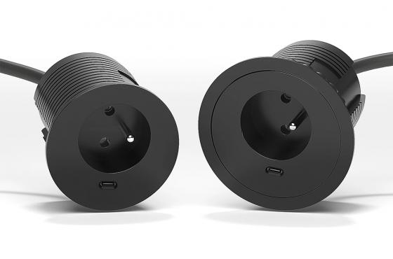 VersaTag 1x 230V, 1x USB-C, black
