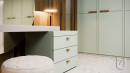 TULIP Knob Xin lacquered oak