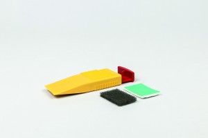 Plastic spatula for waxes